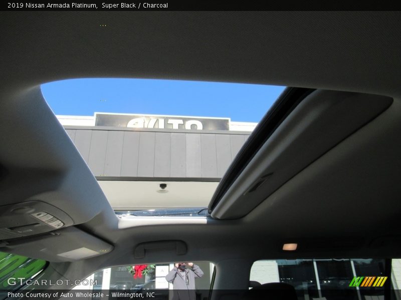 Super Black / Charcoal 2019 Nissan Armada Platinum