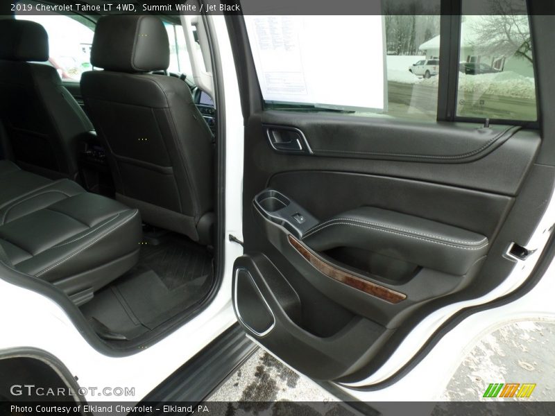 Summit White / Jet Black 2019 Chevrolet Tahoe LT 4WD
