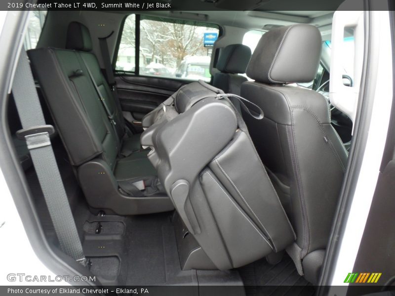 Summit White / Jet Black 2019 Chevrolet Tahoe LT 4WD