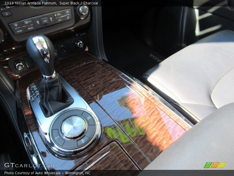 Super Black / Charcoal 2019 Nissan Armada Platinum