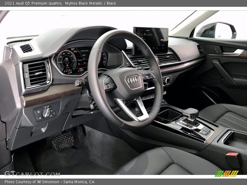 Front Seat of 2021 Q5 Premium quattro