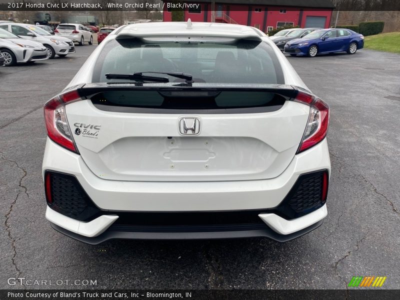 White Orchid Pearl / Black/Ivory 2017 Honda Civic LX Hatchback