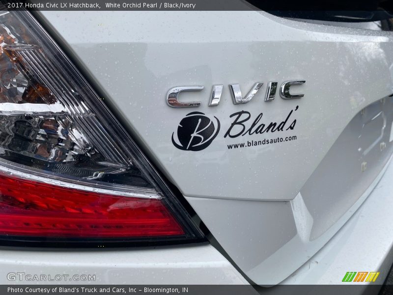 White Orchid Pearl / Black/Ivory 2017 Honda Civic LX Hatchback