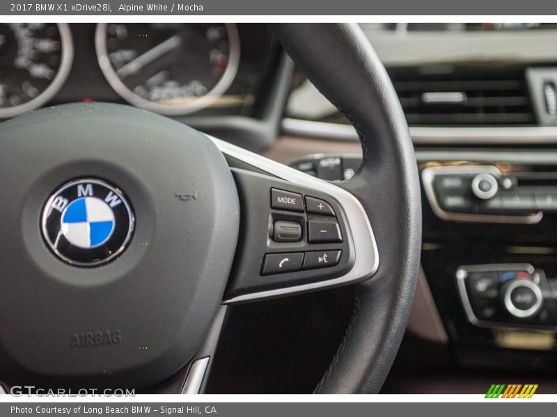 Alpine White / Mocha 2017 BMW X1 xDrive28i
