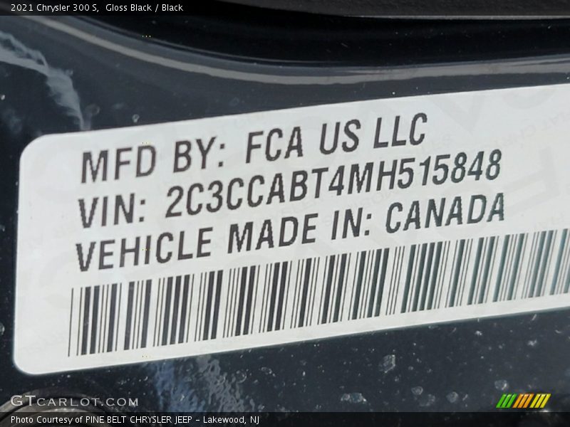 Gloss Black / Black 2021 Chrysler 300 S