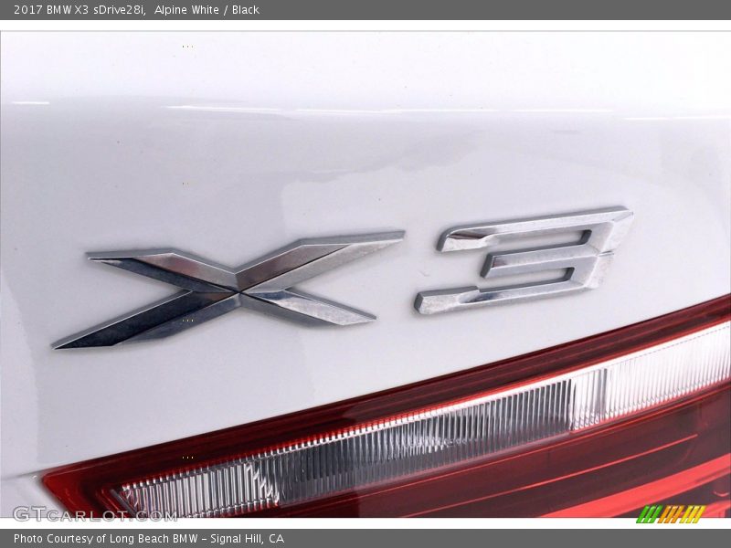 Alpine White / Black 2017 BMW X3 sDrive28i