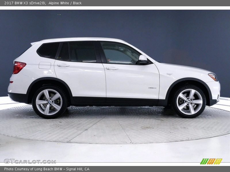 Alpine White / Black 2017 BMW X3 sDrive28i