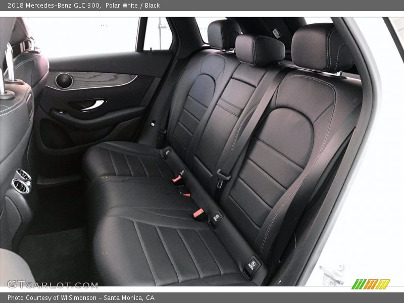 Polar White / Black 2018 Mercedes-Benz GLC 300