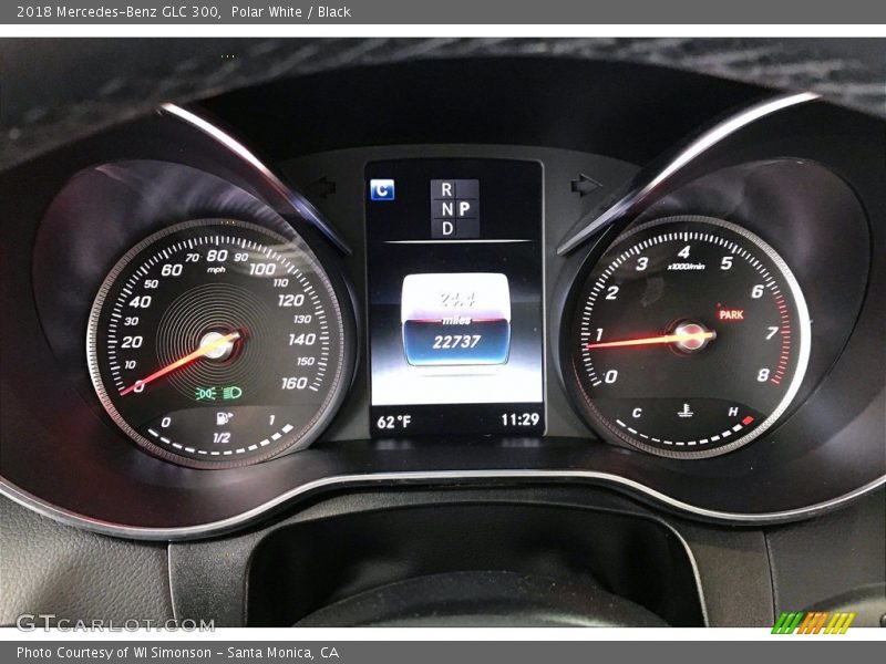 Polar White / Black 2018 Mercedes-Benz GLC 300