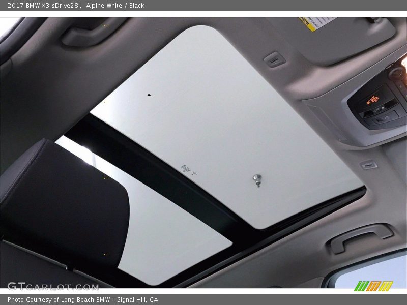 Alpine White / Black 2017 BMW X3 sDrive28i