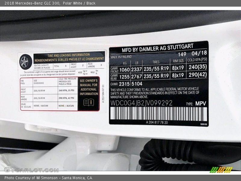 Polar White / Black 2018 Mercedes-Benz GLC 300
