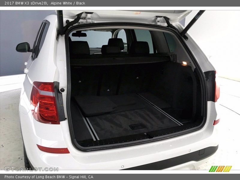 Alpine White / Black 2017 BMW X3 sDrive28i