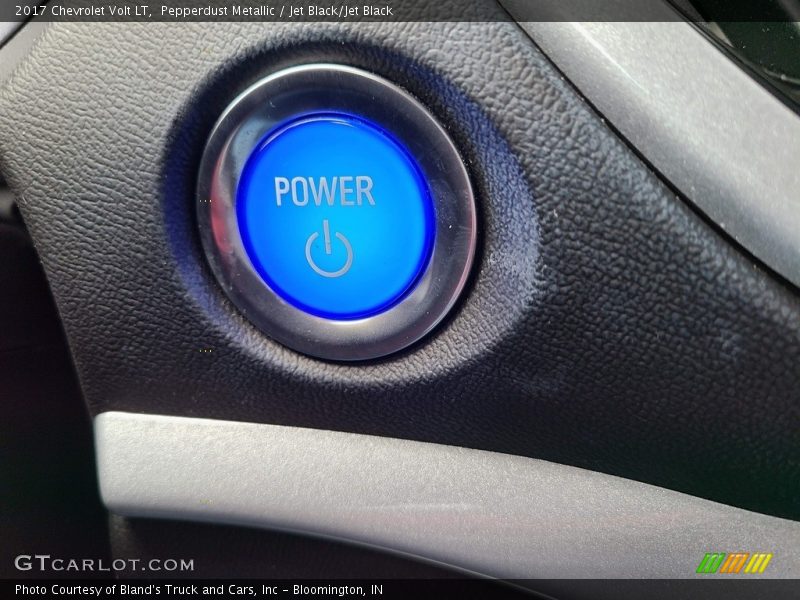 Pepperdust Metallic / Jet Black/Jet Black 2017 Chevrolet Volt LT