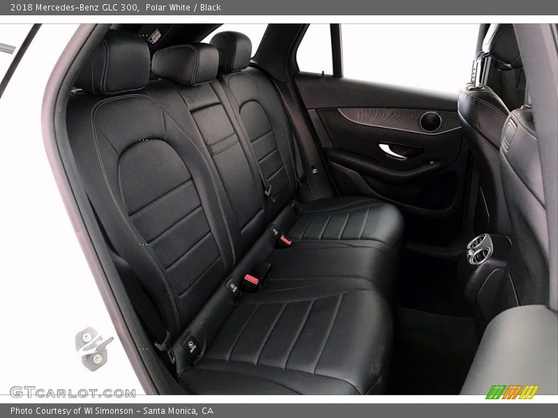 Polar White / Black 2018 Mercedes-Benz GLC 300