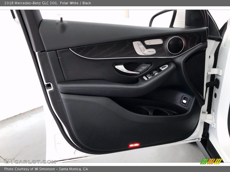 Polar White / Black 2018 Mercedes-Benz GLC 300