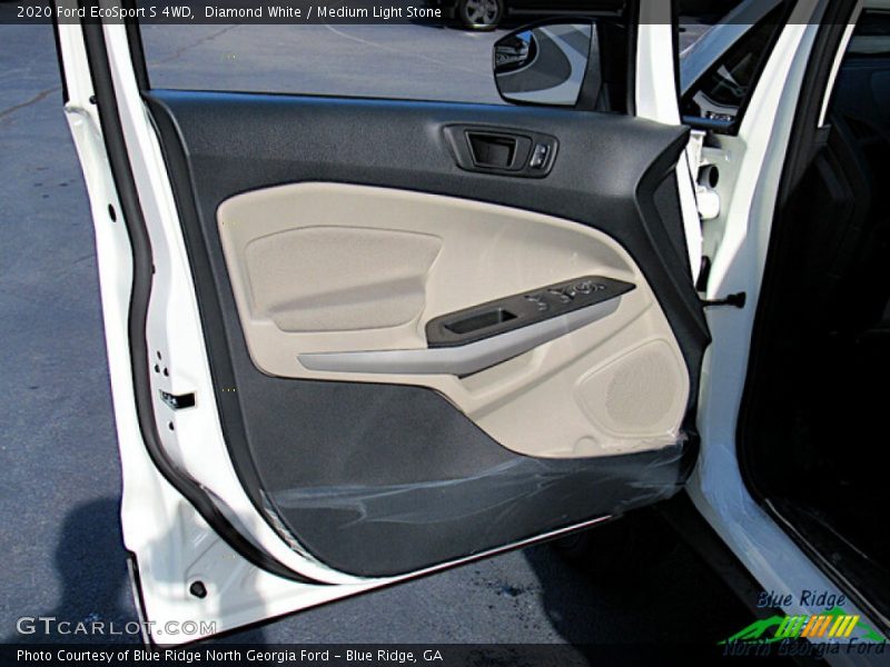 Diamond White / Medium Light Stone 2020 Ford EcoSport S 4WD