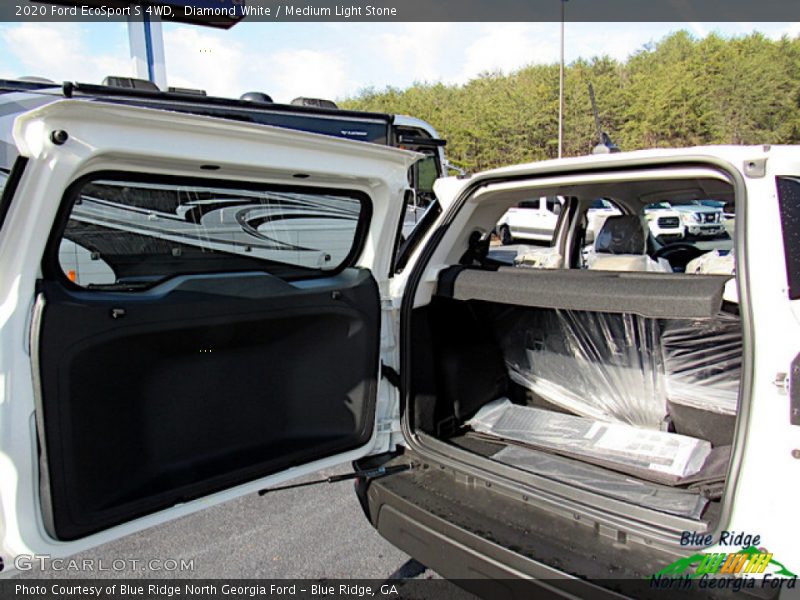 Diamond White / Medium Light Stone 2020 Ford EcoSport S 4WD