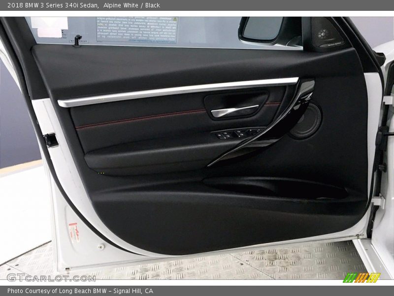 Alpine White / Black 2018 BMW 3 Series 340i Sedan