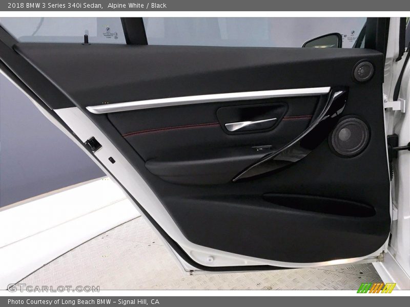 Alpine White / Black 2018 BMW 3 Series 340i Sedan