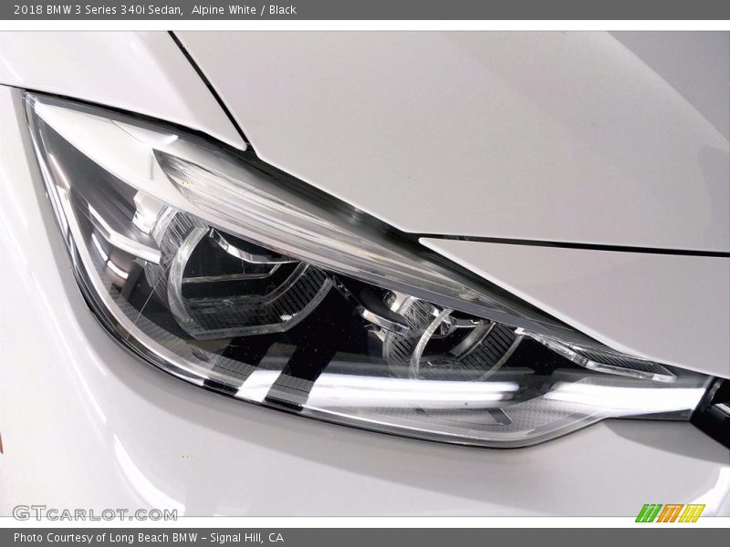 Alpine White / Black 2018 BMW 3 Series 340i Sedan