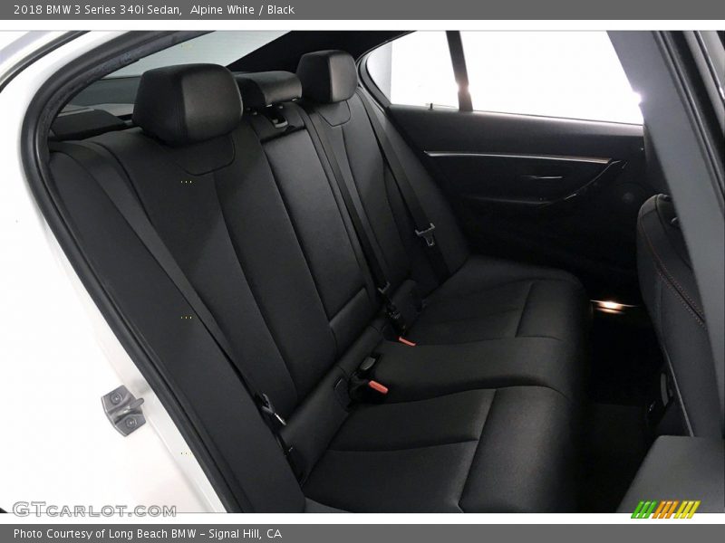 Alpine White / Black 2018 BMW 3 Series 340i Sedan