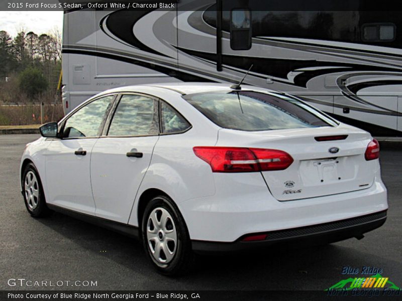 Oxford White / Charcoal Black 2015 Ford Focus S Sedan