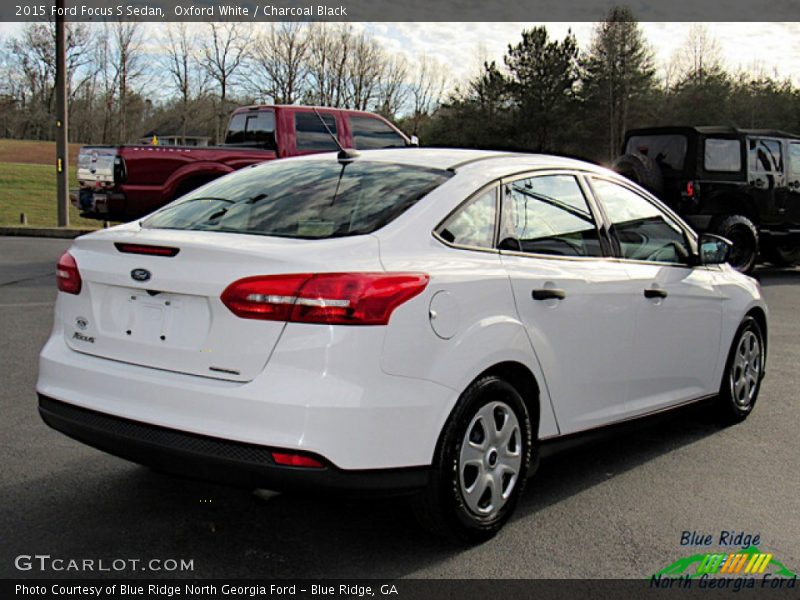 Oxford White / Charcoal Black 2015 Ford Focus S Sedan