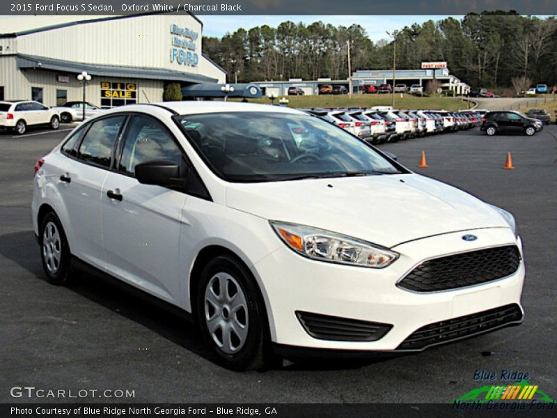 Oxford White / Charcoal Black 2015 Ford Focus S Sedan