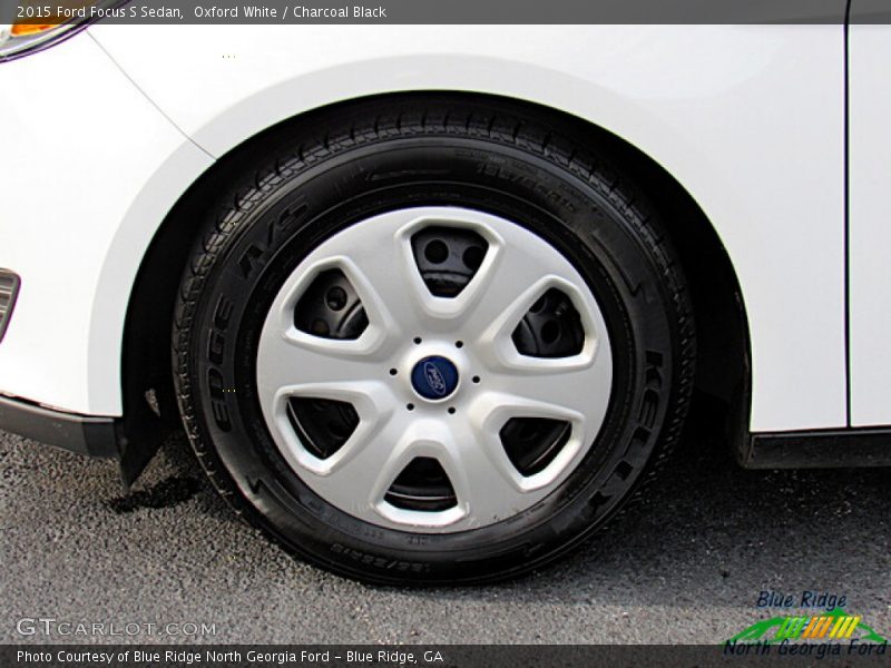 Oxford White / Charcoal Black 2015 Ford Focus S Sedan