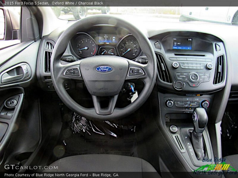 Oxford White / Charcoal Black 2015 Ford Focus S Sedan