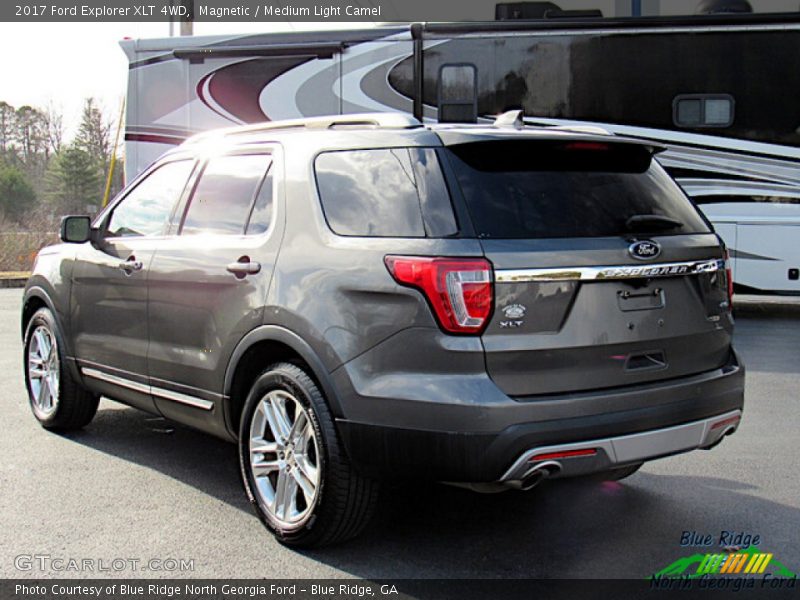 Magnetic / Medium Light Camel 2017 Ford Explorer XLT 4WD