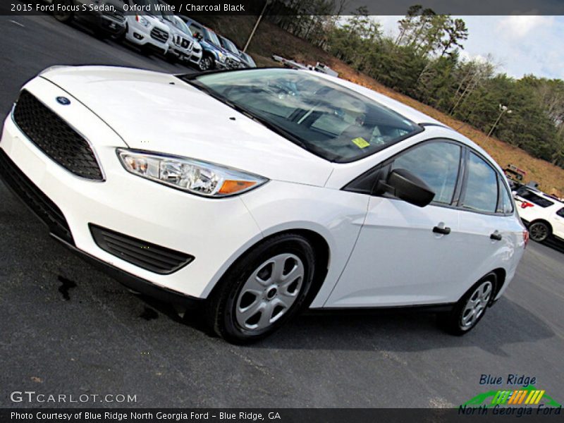 Oxford White / Charcoal Black 2015 Ford Focus S Sedan