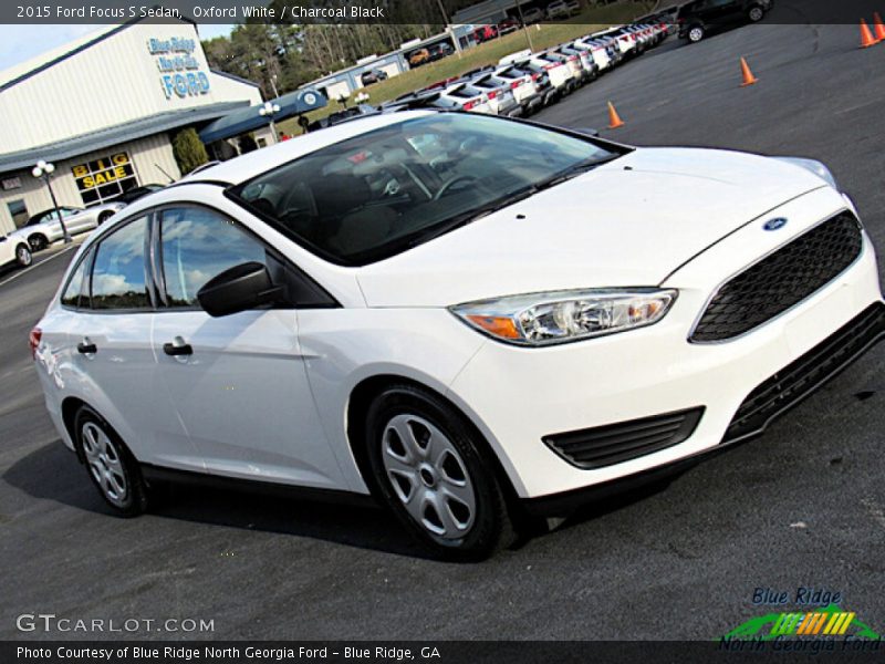 Oxford White / Charcoal Black 2015 Ford Focus S Sedan