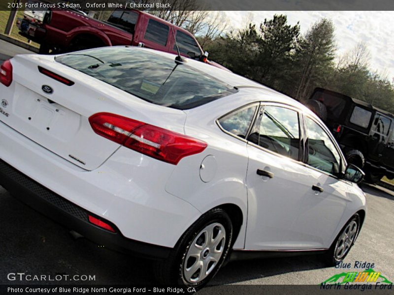 Oxford White / Charcoal Black 2015 Ford Focus S Sedan