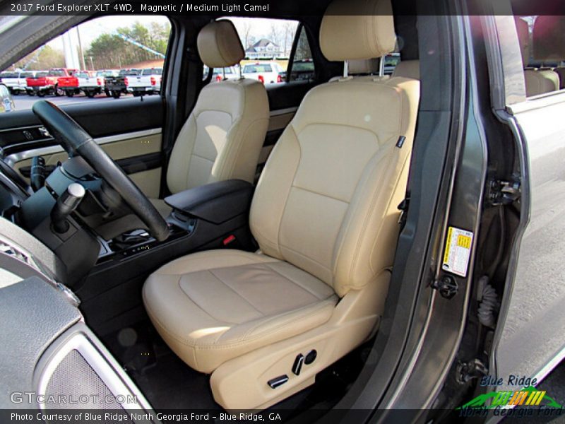 Magnetic / Medium Light Camel 2017 Ford Explorer XLT 4WD