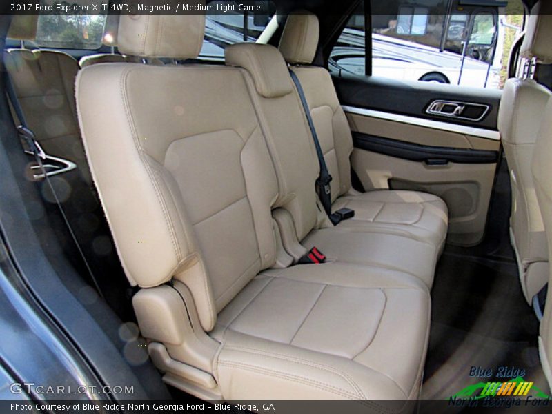 Magnetic / Medium Light Camel 2017 Ford Explorer XLT 4WD