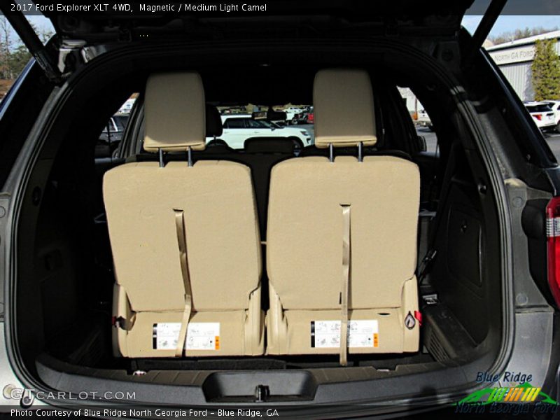 Magnetic / Medium Light Camel 2017 Ford Explorer XLT 4WD