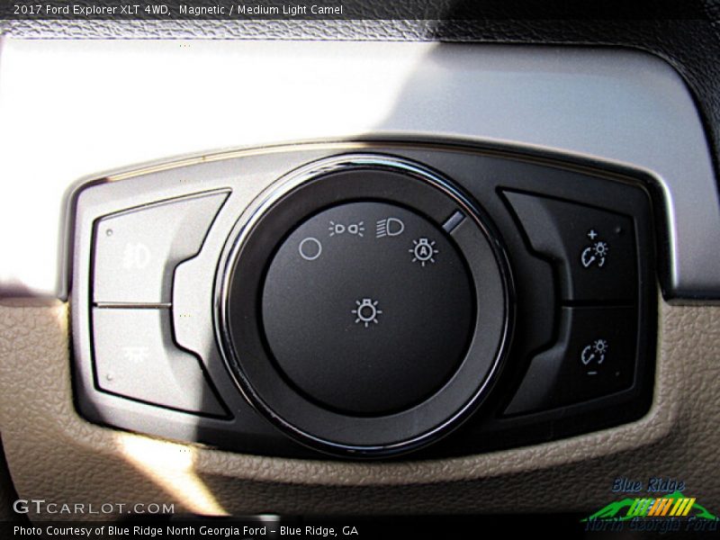 Magnetic / Medium Light Camel 2017 Ford Explorer XLT 4WD