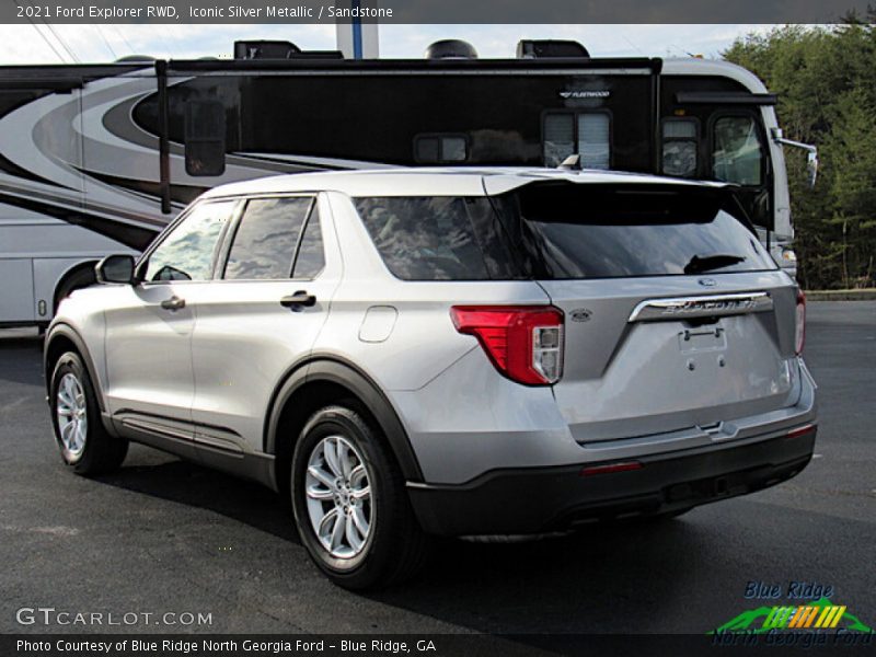 Iconic Silver Metallic / Sandstone 2021 Ford Explorer RWD