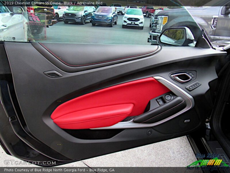 Black / Adrenaline Red 2019 Chevrolet Camaro SS Coupe