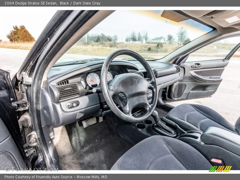 Black / Dark Slate Gray 2004 Dodge Stratus SE Sedan