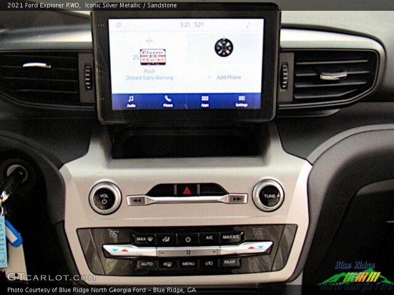 Iconic Silver Metallic / Sandstone 2021 Ford Explorer RWD