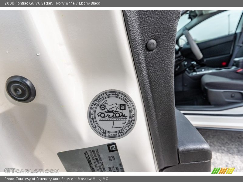 Ivory White / Ebony Black 2008 Pontiac G6 V6 Sedan