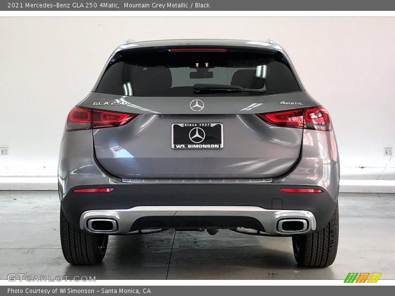 Mountain Grey Metallic / Black 2021 Mercedes-Benz GLA 250 4Matic