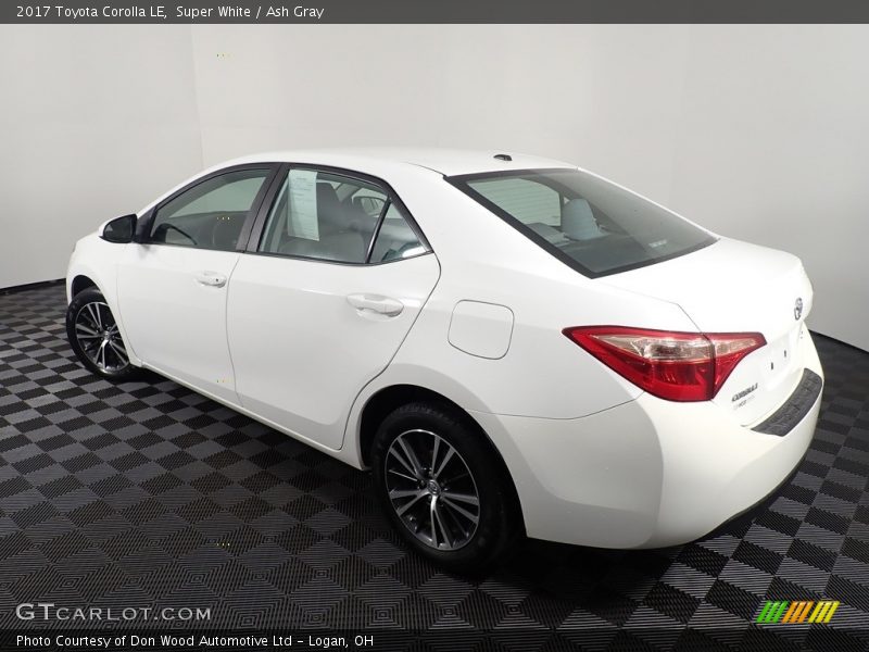 Super White / Ash Gray 2017 Toyota Corolla LE