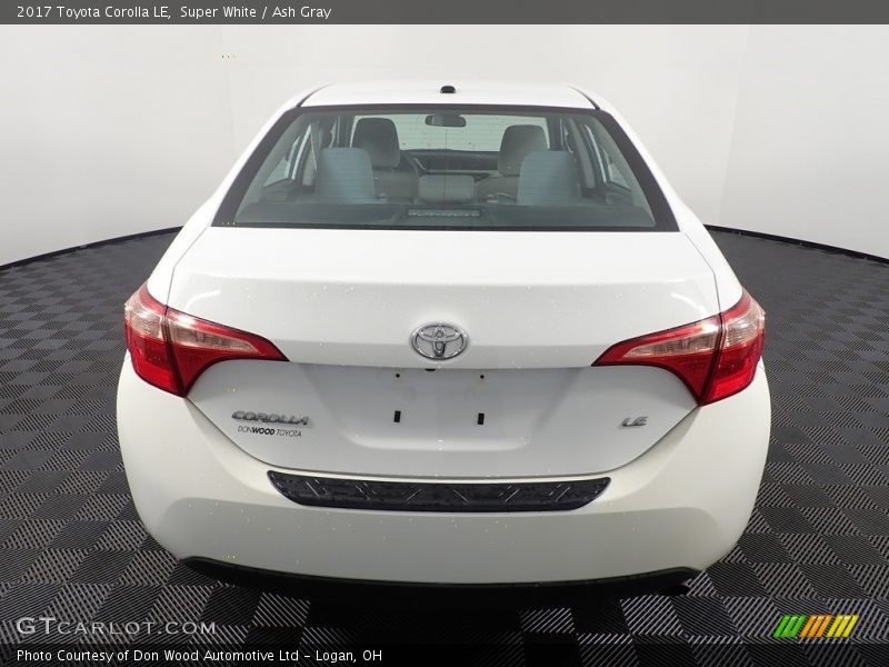 Super White / Ash Gray 2017 Toyota Corolla LE