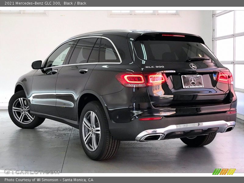 Black / Black 2021 Mercedes-Benz GLC 300