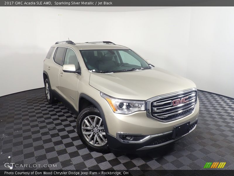 Front 3/4 View of 2017 Acadia SLE AWD
