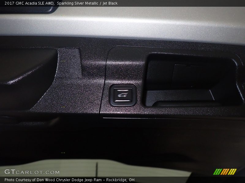 Sparkling Silver Metallic / Jet Black 2017 GMC Acadia SLE AWD