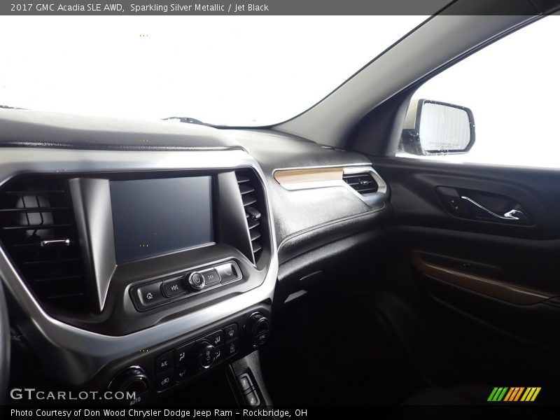 Sparkling Silver Metallic / Jet Black 2017 GMC Acadia SLE AWD